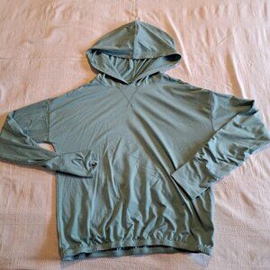 Runway girls size large or 12/14 hooded long sleeved shirt quick dry